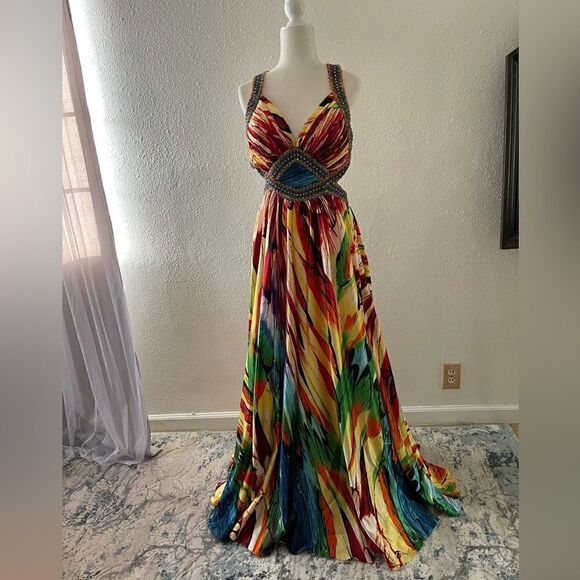 Prom dress Cinderella in size 6 - Picture 4 of 13